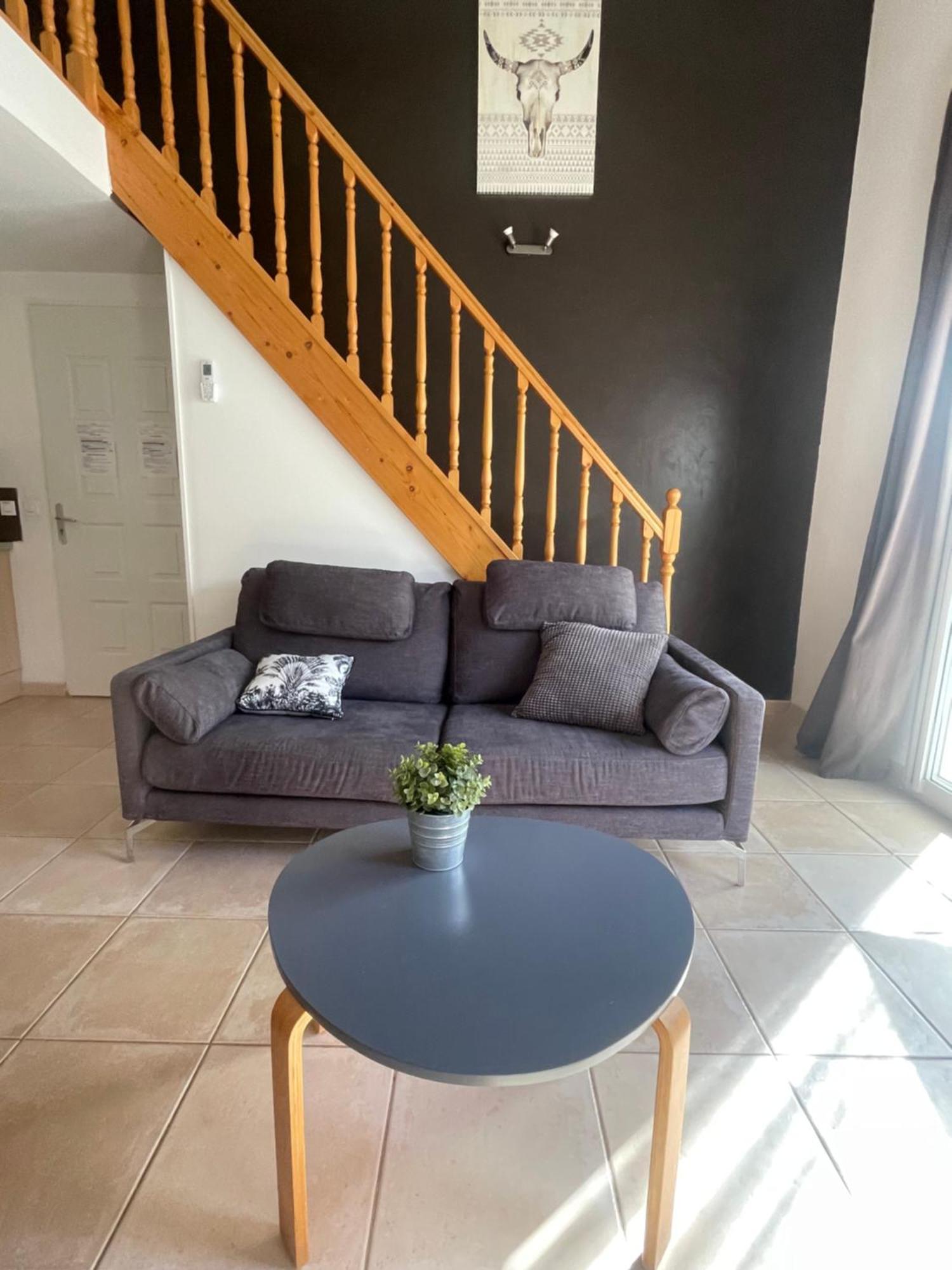 Logement Tout Confort Au Calme Entre Saint Tropez Et Les Gorges Du Verdon Le Thoronet Exterior photo